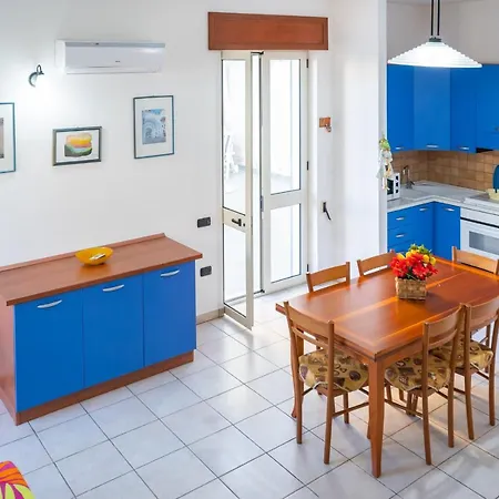 Casa vacanze Casa Isola Nel Blu 7 Posti A Torre S.giovanni *