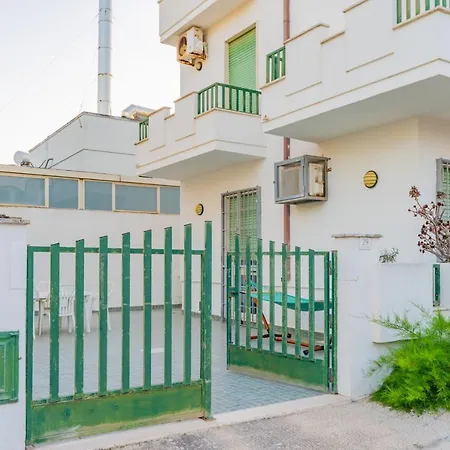 Casa vacanze Casa Isola Nel Blu 7 Posti A Torre S.giovanni *